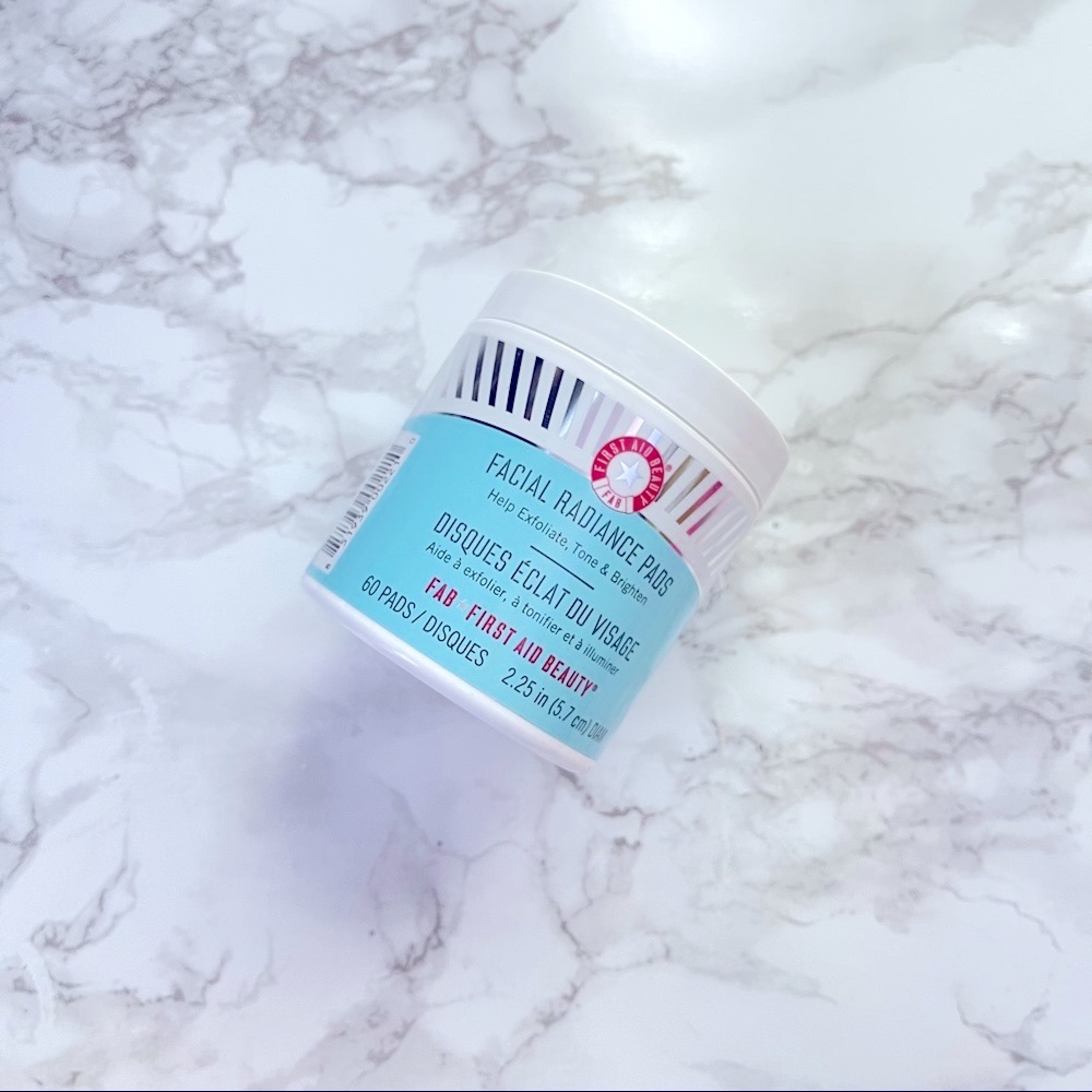 First Aid Beauty - Facial Radiance Pads